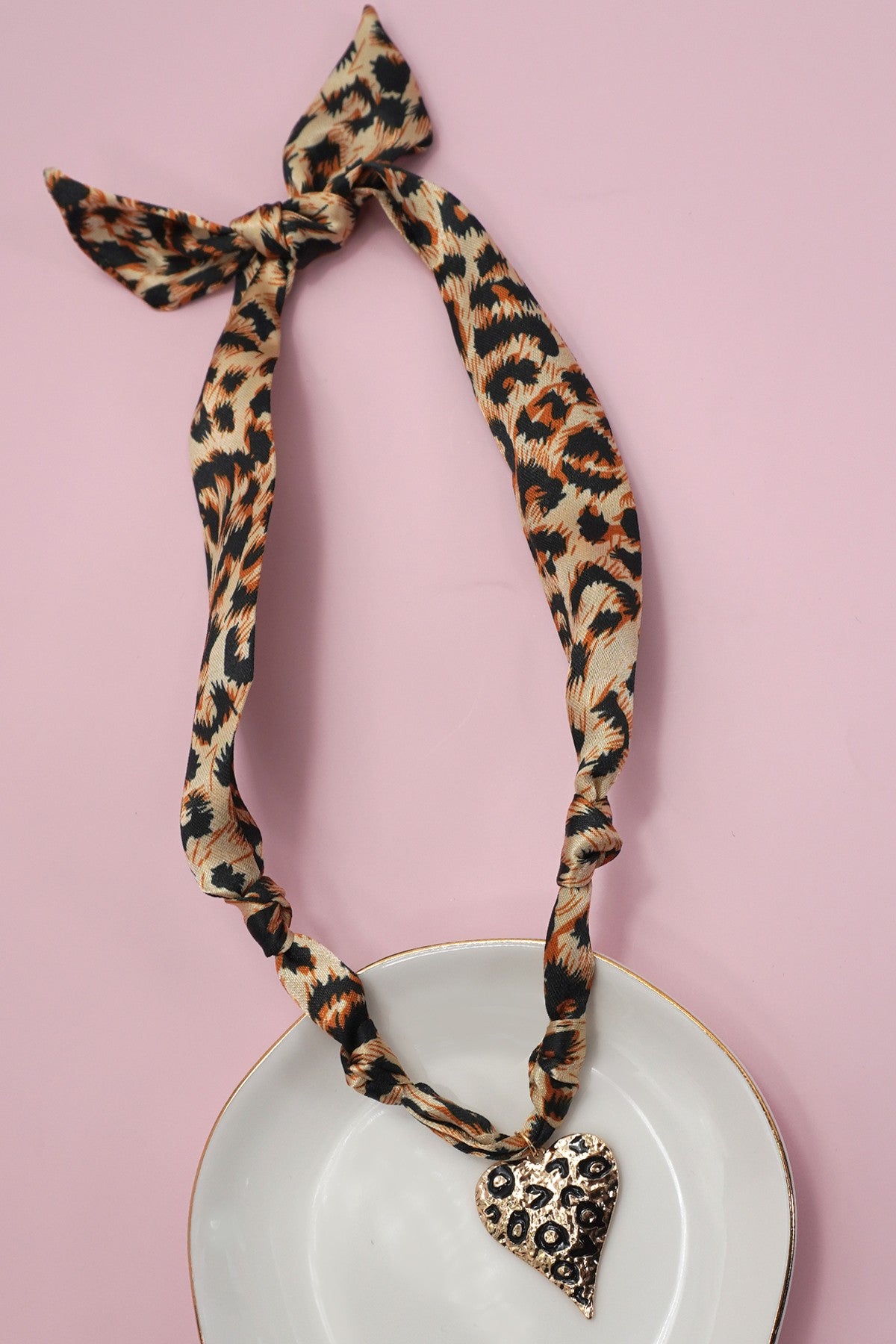 Sassy NEW Scarf Necklaces - Many Styles