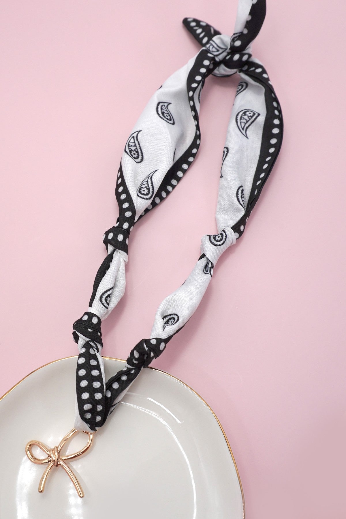 Sassy NEW Scarf Necklaces - Many Styles