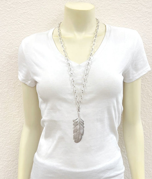Beautiful Silver Feather Pendant Necklace 30"