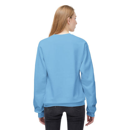 Softstyle Sweatshirt Don't Look Back - Comfortable and Stylish Fleece Crewneck for Adults