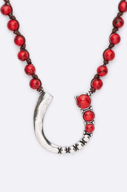 Stone Beads Western Horseshoe Pendant Necklace