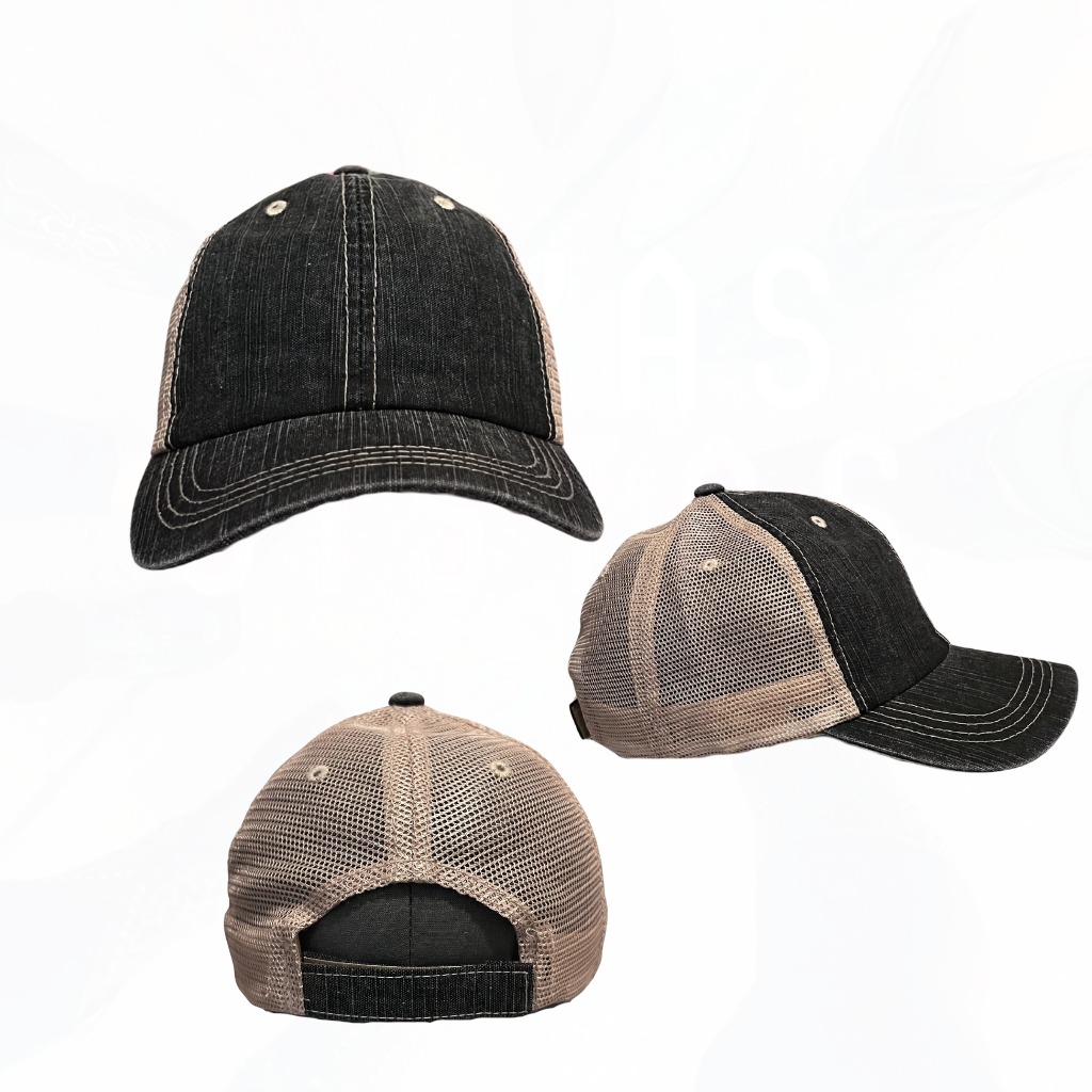 UNDIAGNOSED....but somethin' ain't right! Trucker Hat - many colors