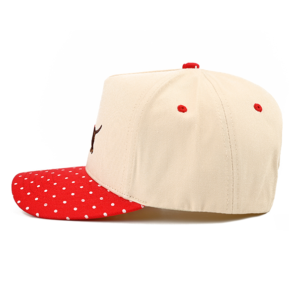 C.C Santa Dachshund trucker hat - Red
