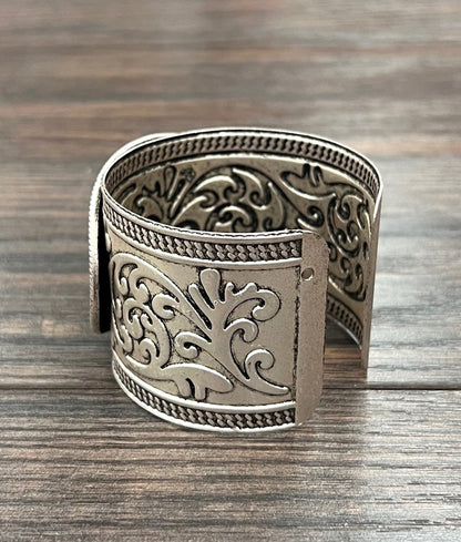 Silver Western State of TEXAS Star Cuff Bracelet