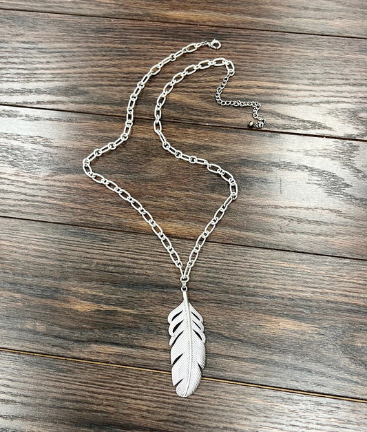 Beautiful Silver Feather Pendant Necklace 30"